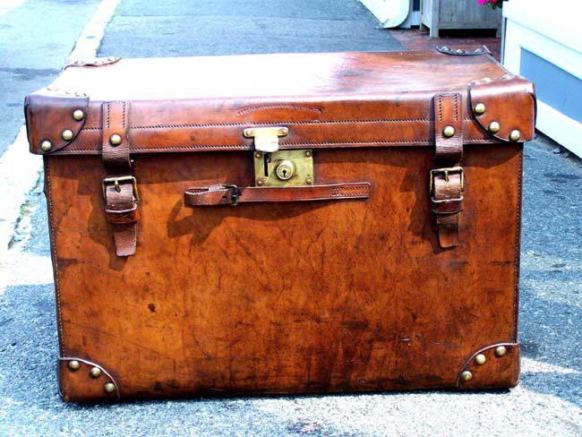 A Fine Late 19th century English Leather Officer's Boot Trunk circa 1875